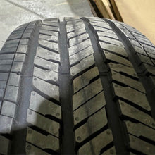 Load image into Gallery viewer, 2557018 255/70R18 - 113T Bridgestone Dueler HT tire single 9.5/32
